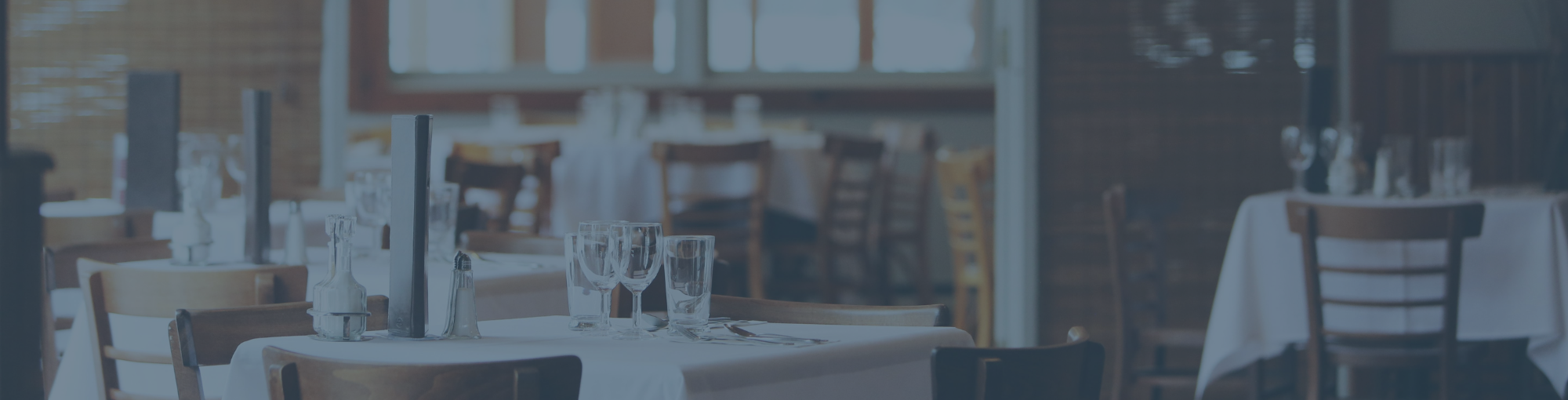 dining-table-at-nice-restaurant